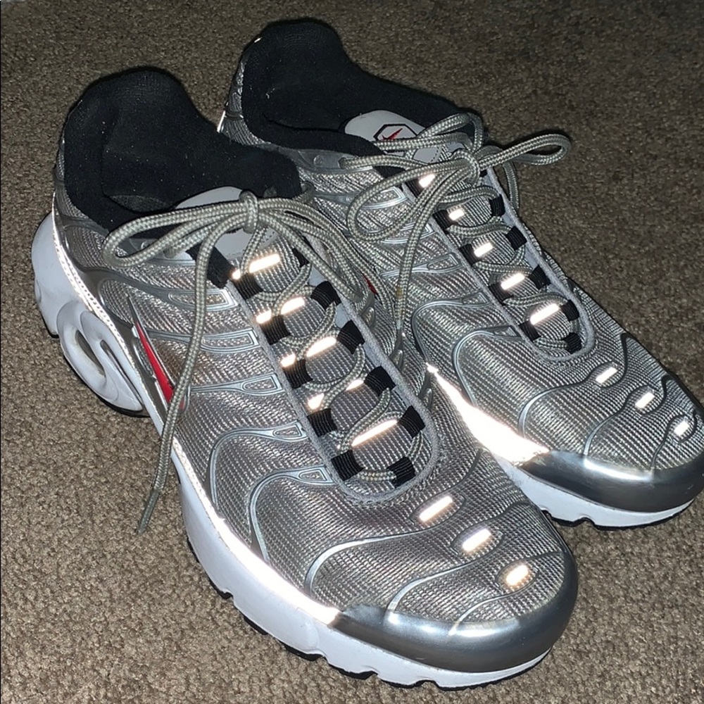Nike AirMax plus silver bullet